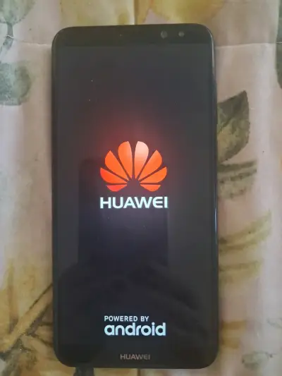 Smartphone Huawei con Android en buen estado - miniatura 2