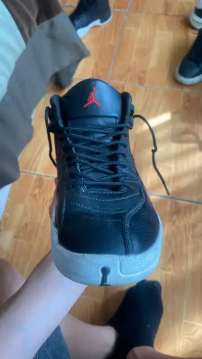 Zapatillas deportivas negras Jordan 23 - miniatura 2