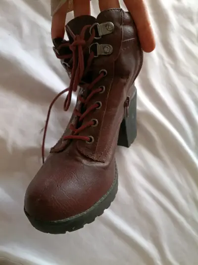 Botines burdeo con tacón alto 37.5 - miniatura 1