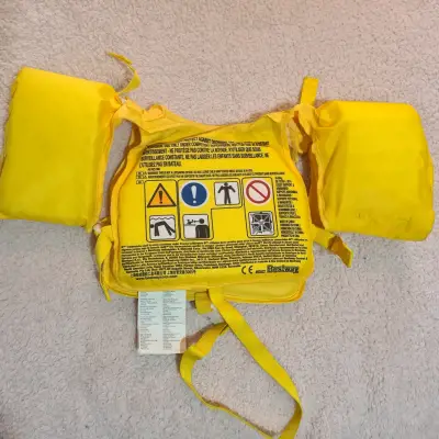 Salvavidas infantil Fisher-Price amarillo - miniatura 2