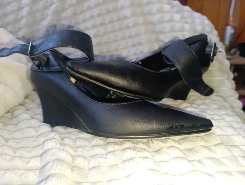 Zapatos de tacón negro con hebilla - 5