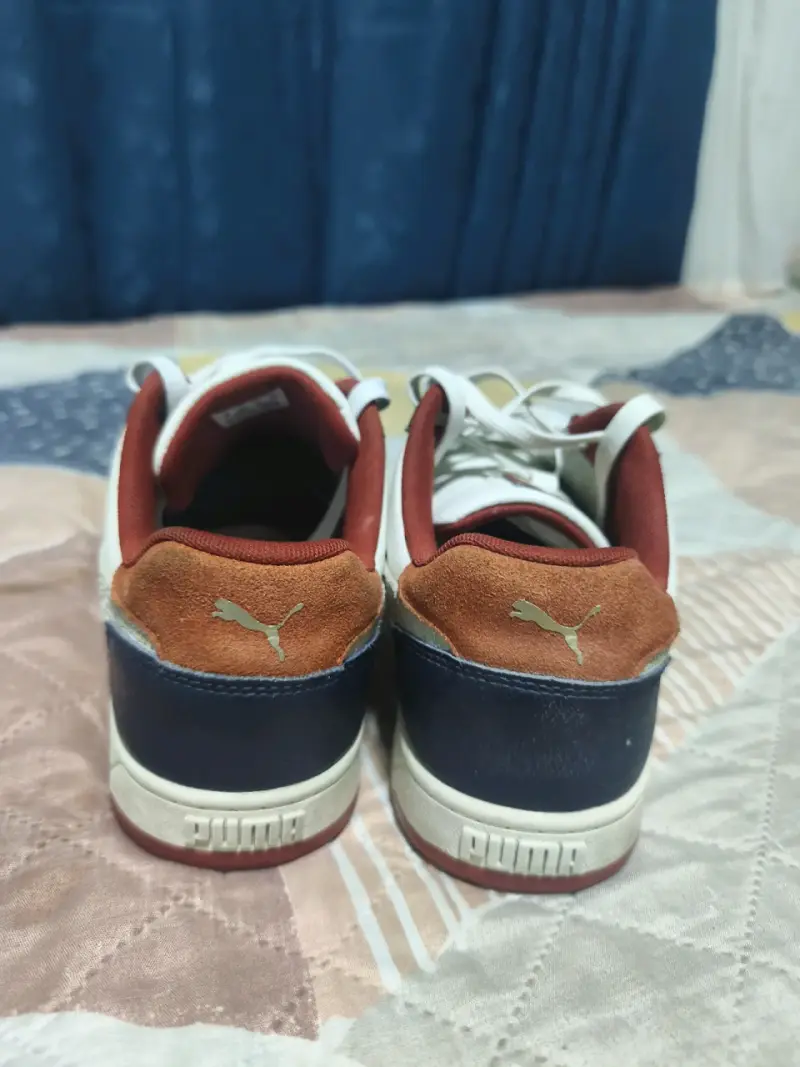 Zapatillas deportivas Puma blancas y azules - 3