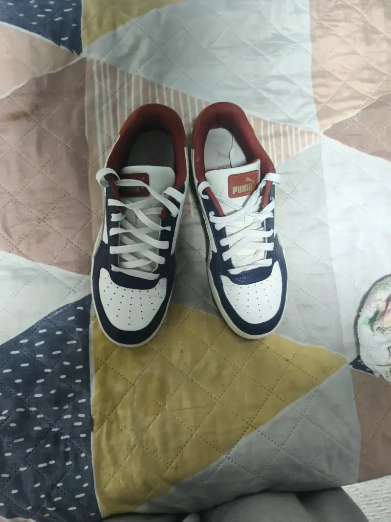 Zapatillas deportivas Puma blancas y azules - 5