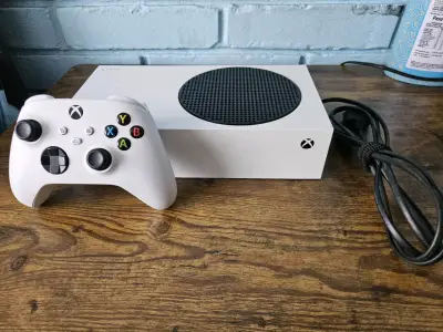 Consola Xbox Series S con Control Blanco - miniatura 1