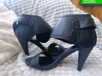 Sandalias de tacón alto negras Bata - miniatura 3