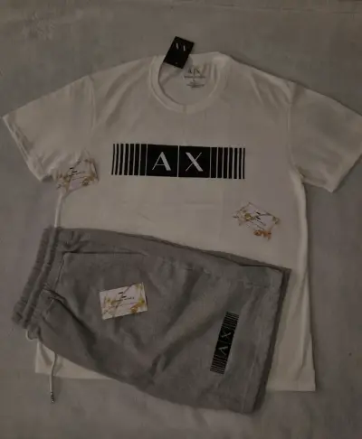 Conjunto deportivo AX blanco y gris - miniatura 1
