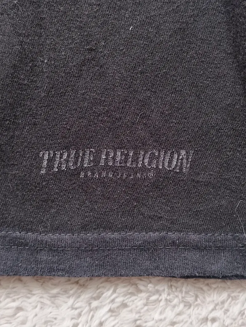 Polera Negra True Religion detalles plateados - 3