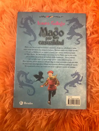 Libro 'Mago por Casualidad' de Laura Gallego - miniatura 2