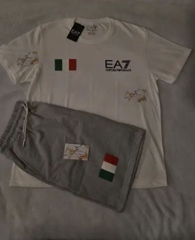Conjunto deportivo EA7 Emporio Armani blanco y gri - miniatura 1