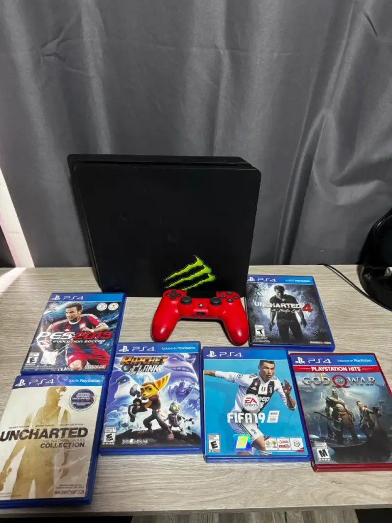 Consola PS4 slim 500gb y juegos incluidos - 1