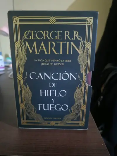 Libros 2-5 Juegos de Tronos Edición Limitada - miniatura 1