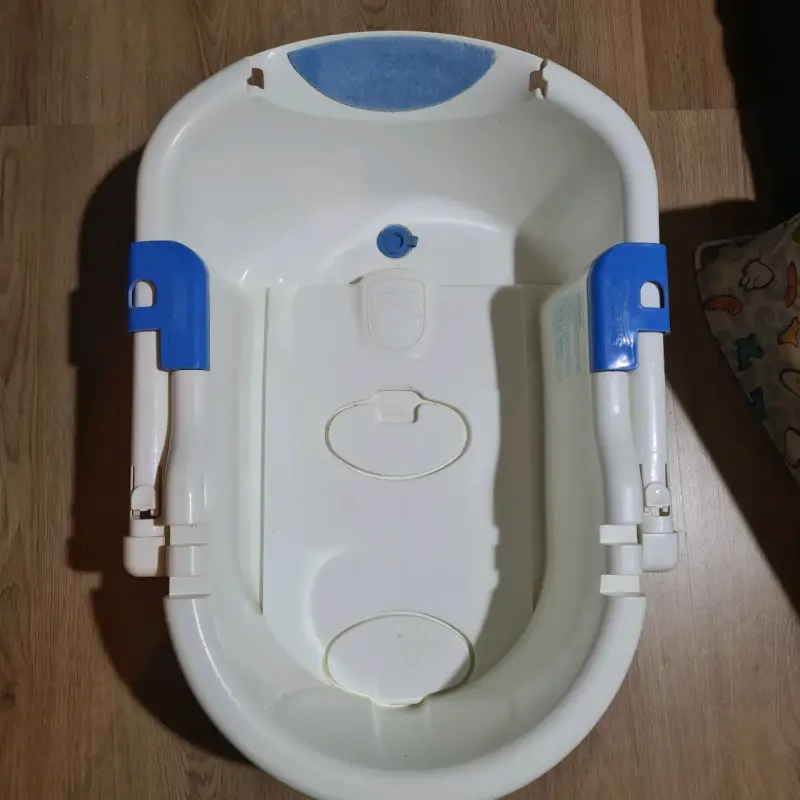 Tina de baño para bebé con soporte - 1