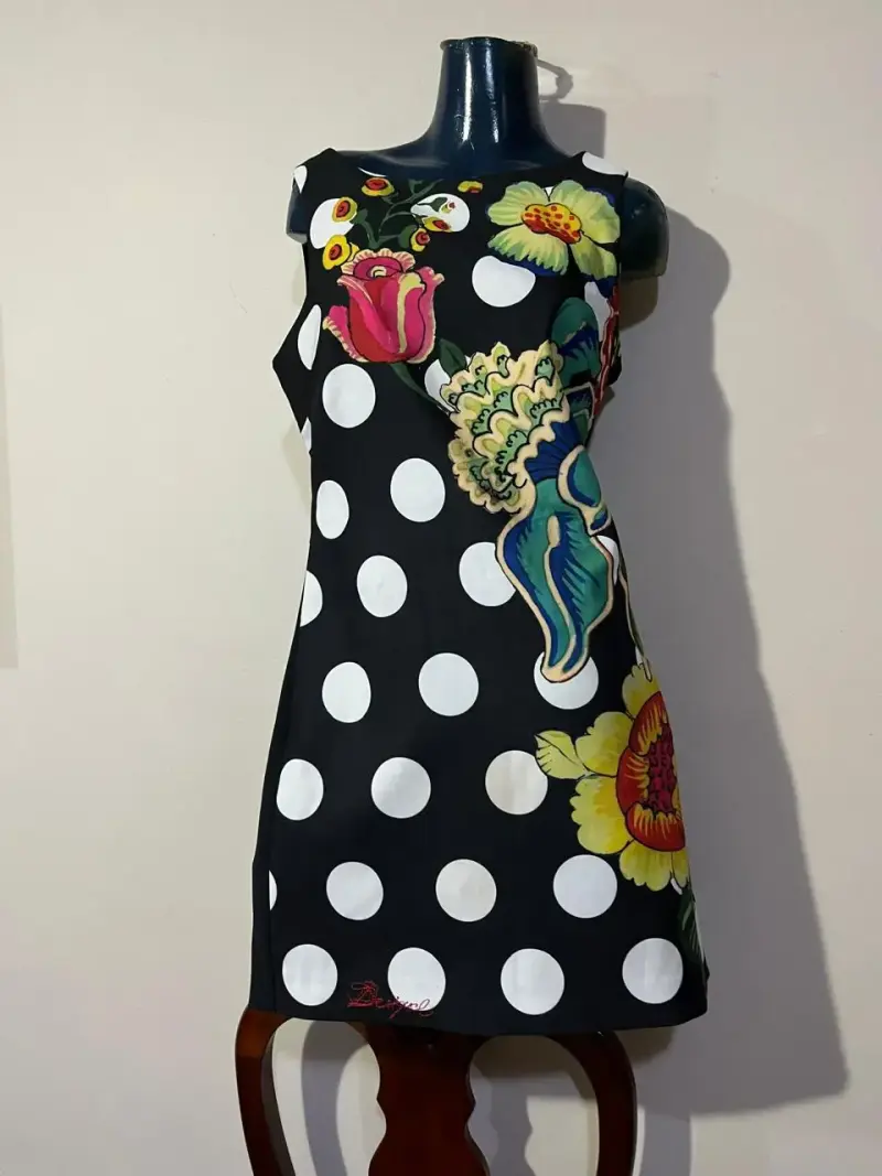 Vestido Desigual con estampado floral y lunares