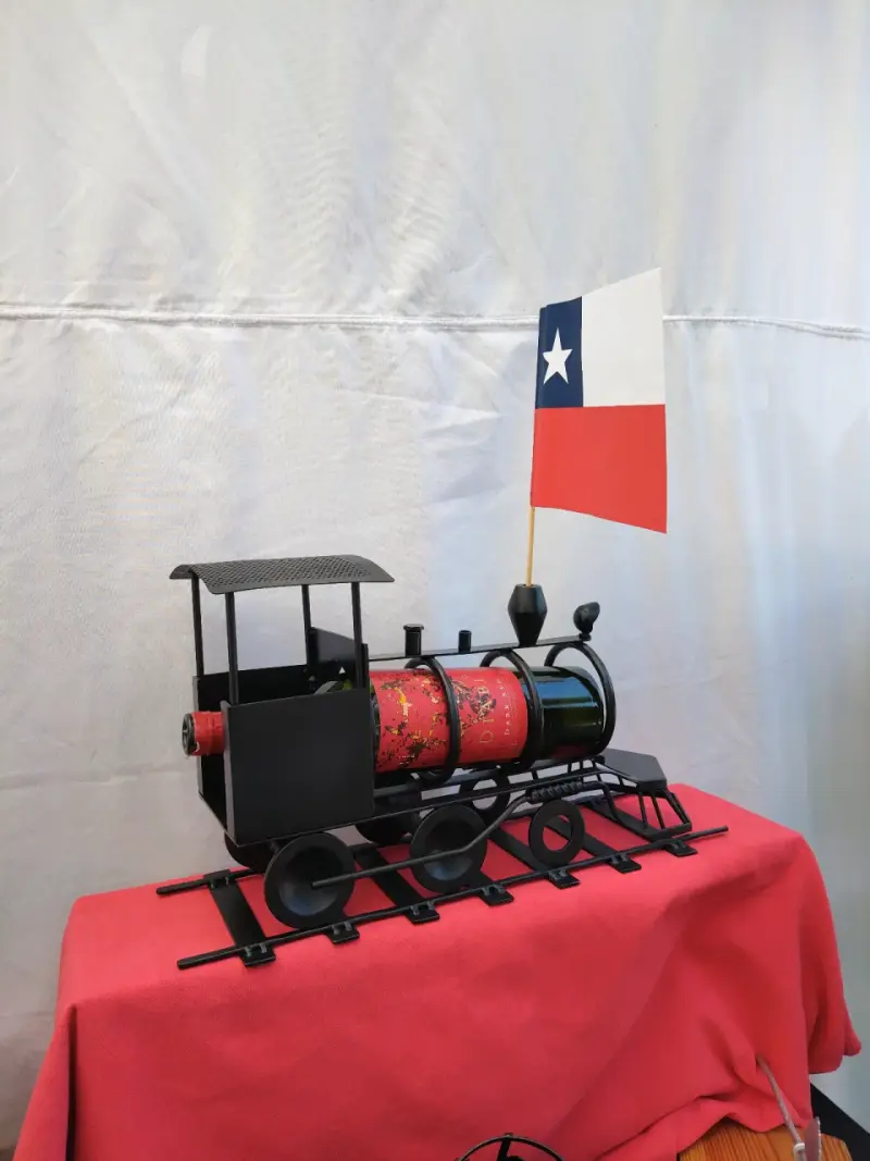 Portabotellas de Tren Decorativo con Bandera Chilena - 2