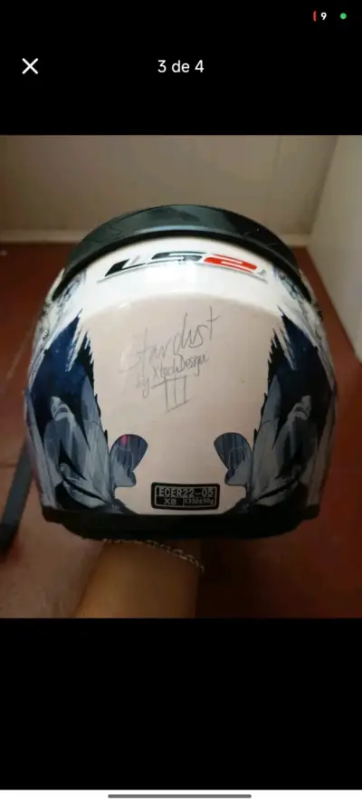 Casco de moto LS2 con diseño floral - miniatura 3