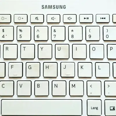 Teclado inalámbrico Samsung blanco compacto BKB-10 - miniatura 2