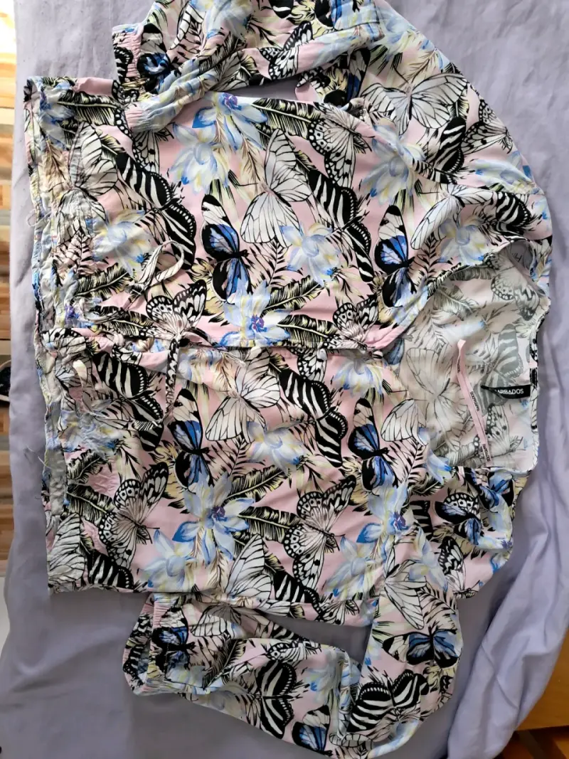 Blusa de mariposa - 1