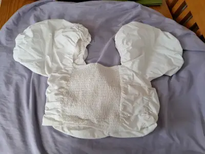 Blusa blanca con mangas abullonadas Sybilla - miniatura 2
