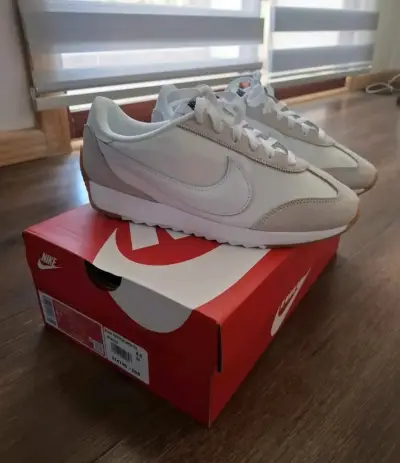 Zapatillas deportivas blancas Nike Pacific - miniatura 1