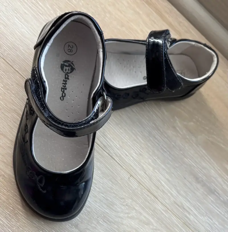 Zapatos de charol negro para niña talla 28 - 3