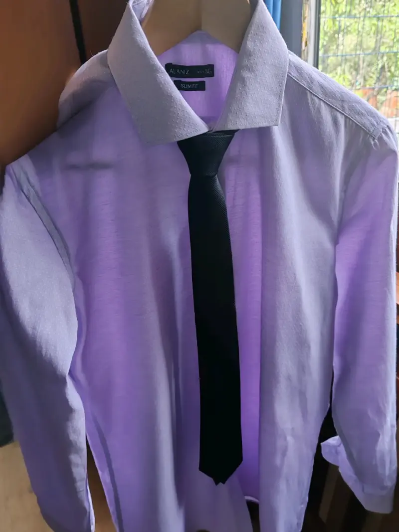 Traje azul Alaniz con corbata negra - 2