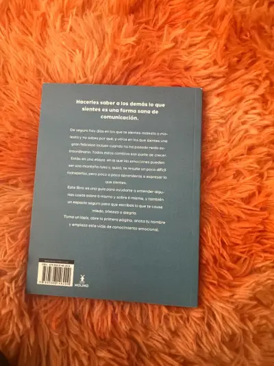 Libro 'Tu Mundo Emocional' de Vania Martínez y Javiera Suazo - miniatura 2