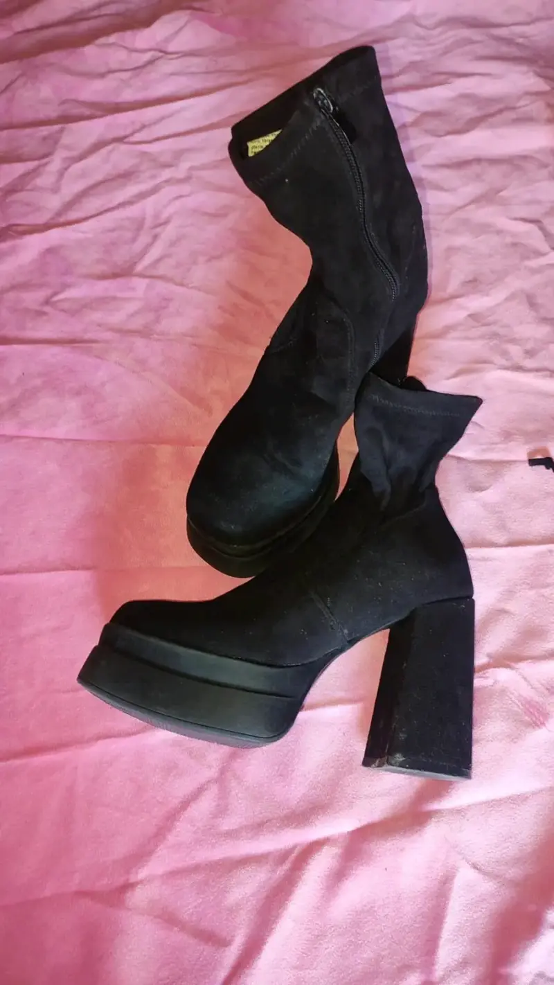Botines de Tacón Alto Negros