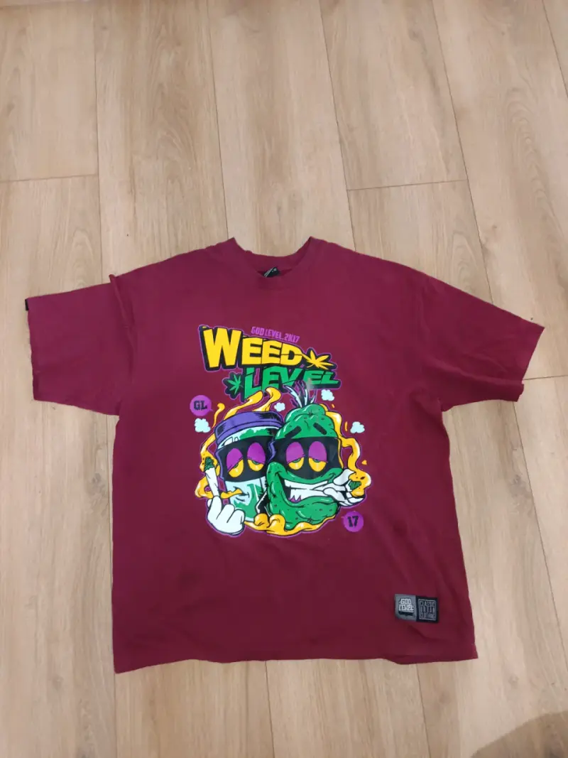 Polera God Level 2017 Weed Life color burdeos - 1