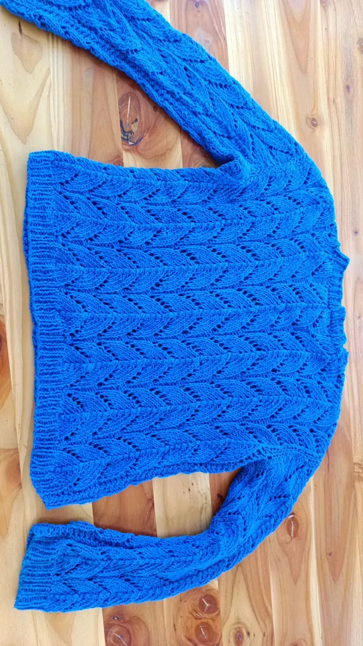 Sweater tejido azul para mujer - 2