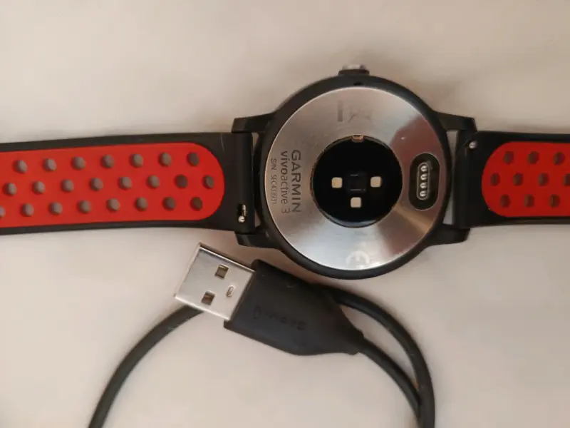 Reloj inteligente Garmin con correa deportiva - 2