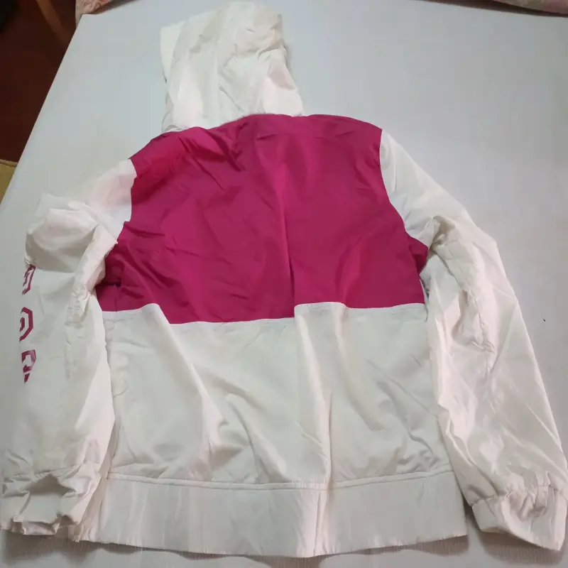 Chaqueta True Religion bicolor con capucha - 2