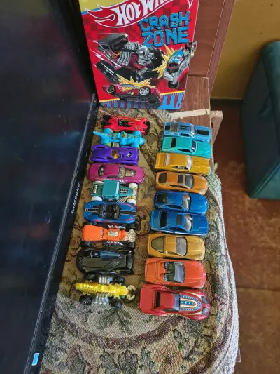 Set de Autos Hot Wheels Crash Zone con Estuche - miniatura 5