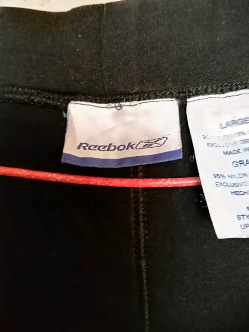 Pantalones deportivos negros Reebok talla L - 2