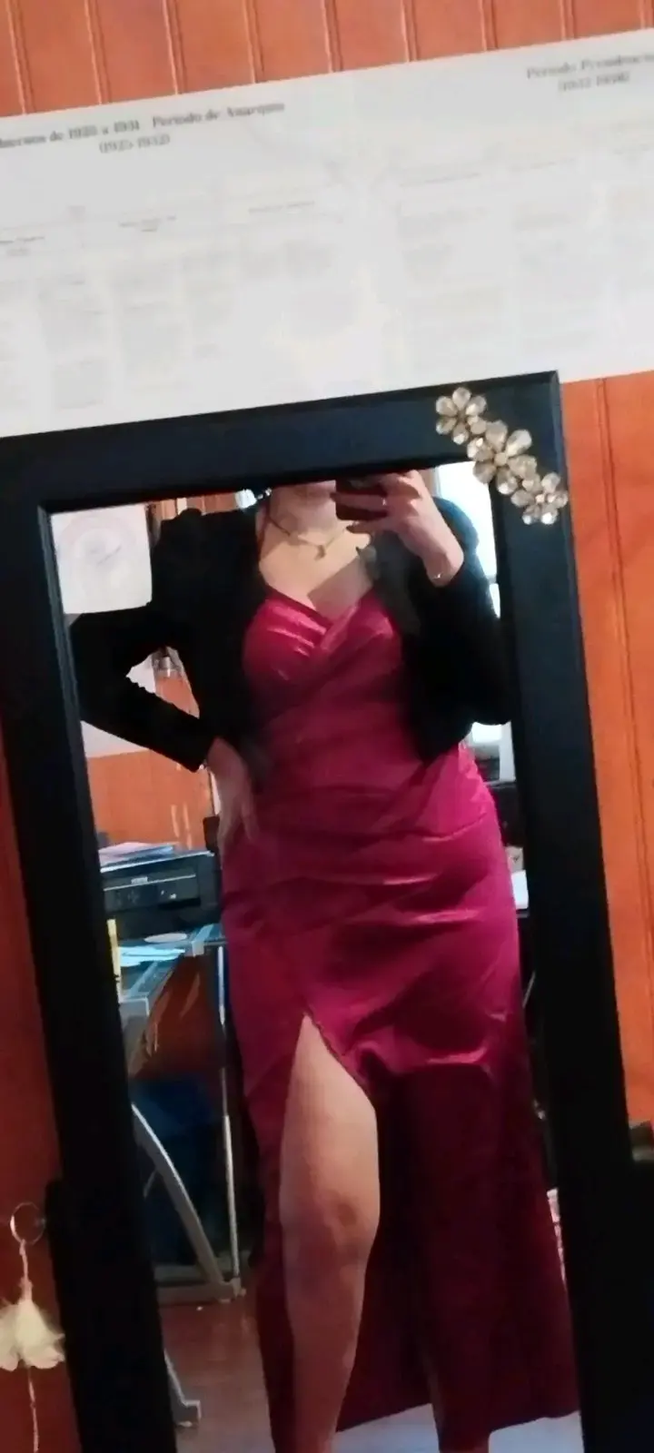 Vestido largo rojo con abertura lateral - 3