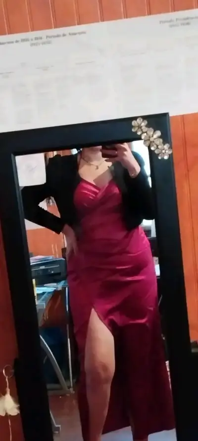 Vestido largo rojo con abertura lateral - miniatura 3