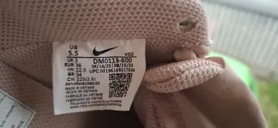 Zapatillas deportivas Nike rosa claro para mujer - miniatura 4