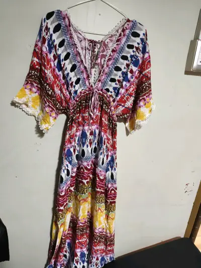 Vestido largo bohemio multicolor con encaje - miniatura 2