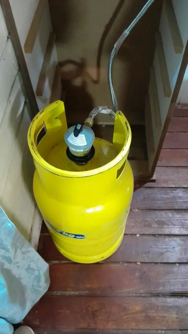 Balón de gas amarillo 15 kg con regulador