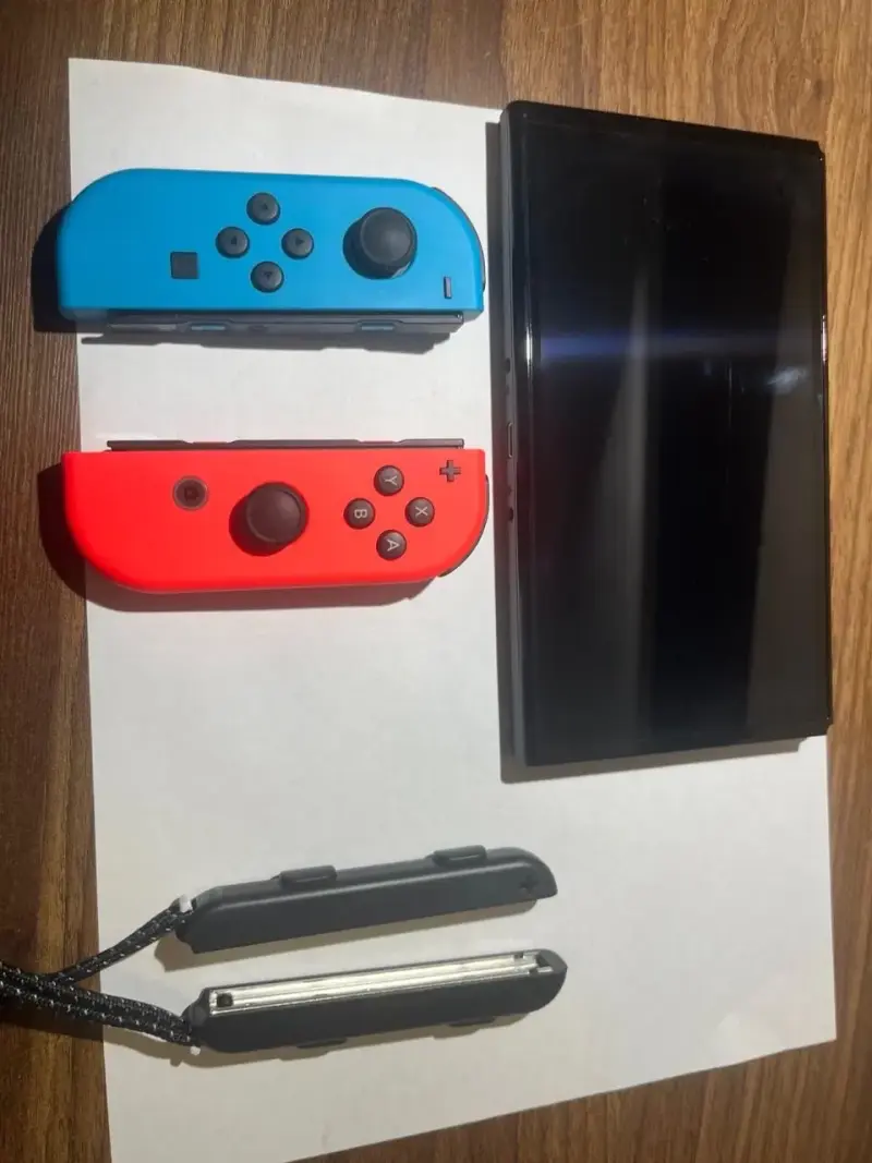 Consola Nintendo Switch OLED nueva - 3