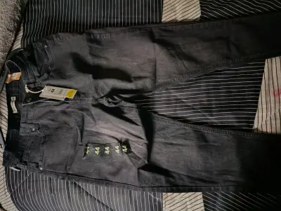 Jeans negros talla 44 Denim Corona en oferta - miniatura 4