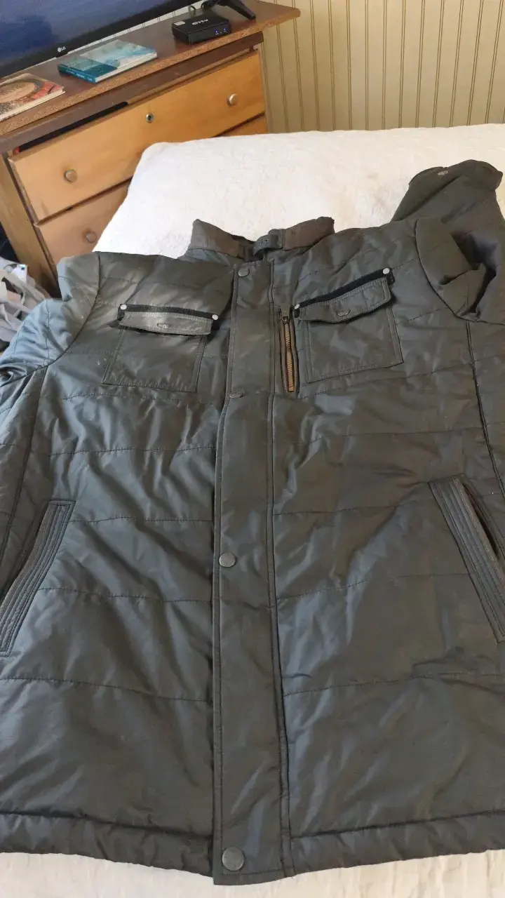 Chaqueta acolchada para hombre color gris