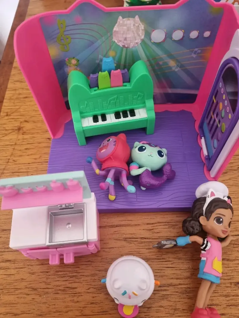 Figuras y accesorios gabby y la casa de muñecas - 2