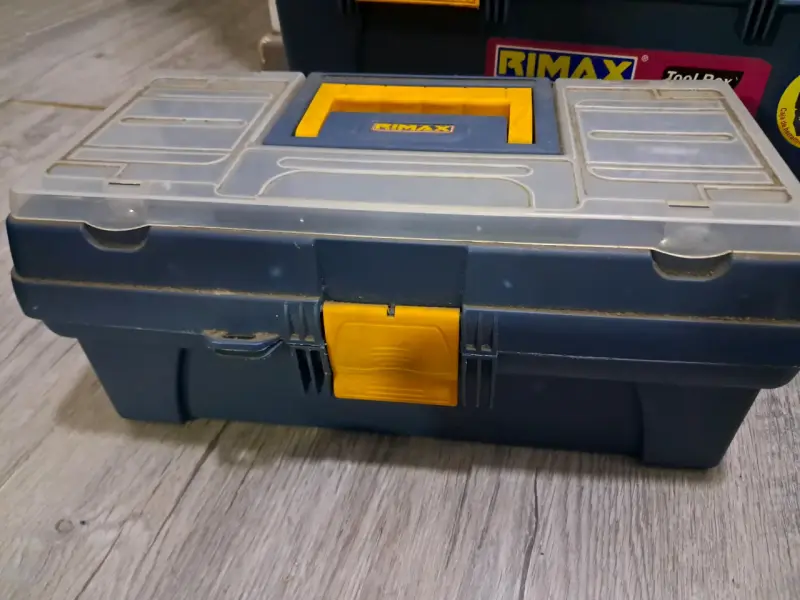Set de herramientas manuales con caja Rimax - 4