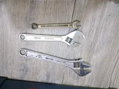 Set de herramientas manuales con caja Rimax - miniatura 11