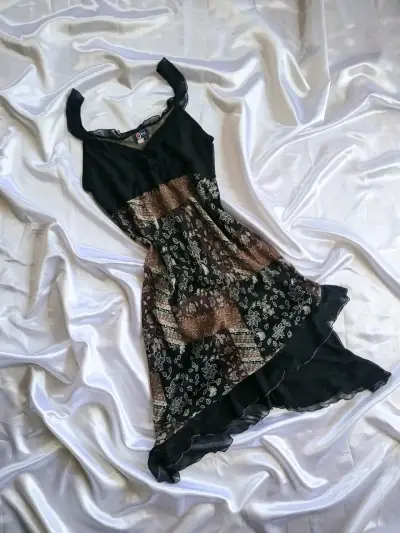 Vestido estampado floral para mujer - miniatura 1
