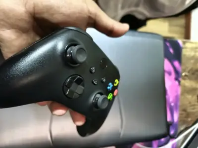 Control Xbox Series X - miniatura 2