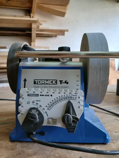 Afiladora de cuchillos Tormek T-4 con sistema de enfriamiento - miniatura 1
