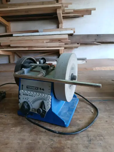 Afiladora de cuchillos Tormek T-4 con sistema de enfriamiento - miniatura 2