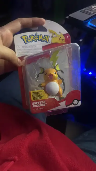 Figura articulada de Raichu Pokémon - miniatura 1