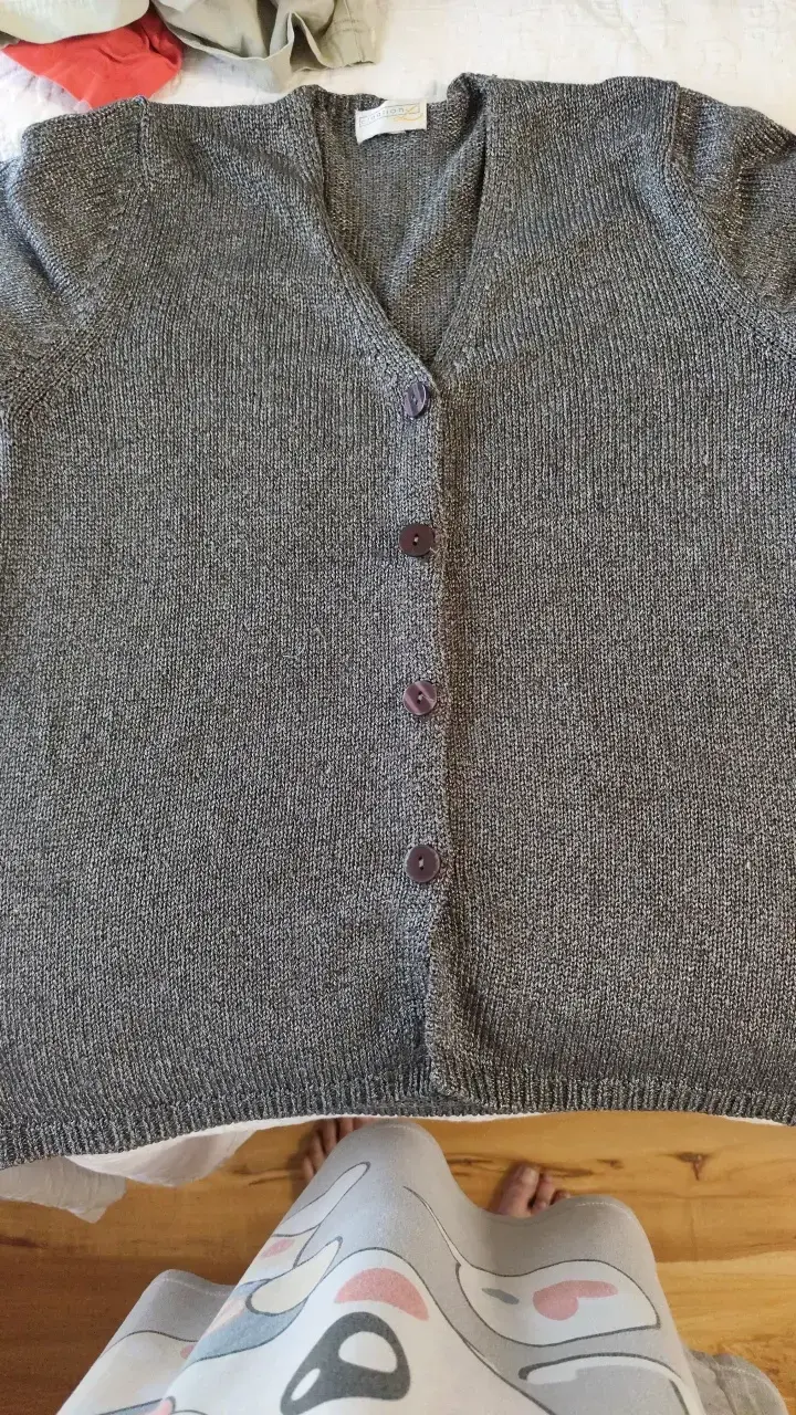 Cardigan gris de punto para mujer